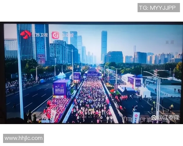 深圳城市马拉松点评：极限运动队默契配合展现团队精神与竞技魅力